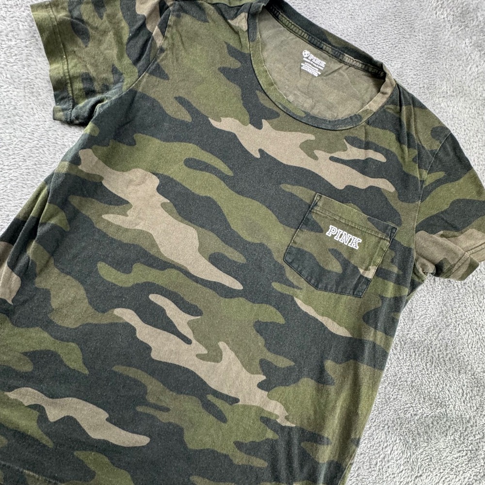 PINK Victoria's Secret Camo Pocket T-Shirt Womens Small Green Excellent Graphic